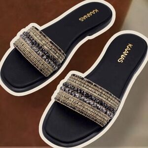 NWT Kaanas ‘Limon’ Slide Sandals in Black Size 8
